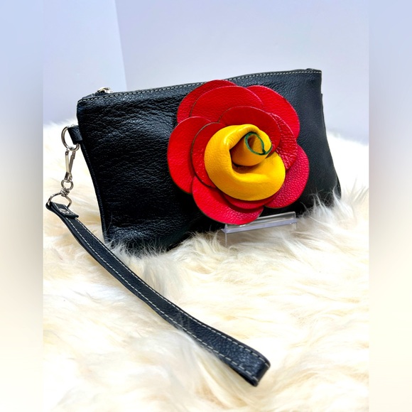 unbranded Handbags - Unbranded Vegan Leather W/ 3D Flower Zippy Wristlet/ Pouch